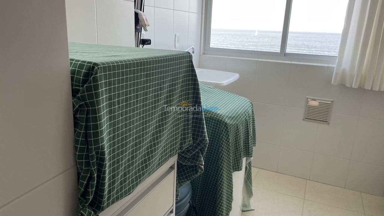 Apartamento para aluguel de temporada em Itapema (Meia Praia)