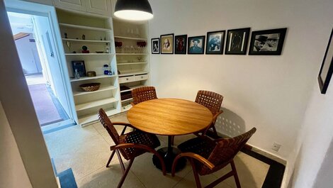 LB - RJ293 Casa Jardim Botânico 04 Quartos Aluguel de Temporada