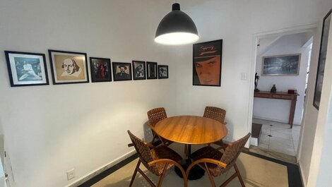 LB - RJ293 Casa Jardim Botânico 04 Quartos Aluguel de Temporada