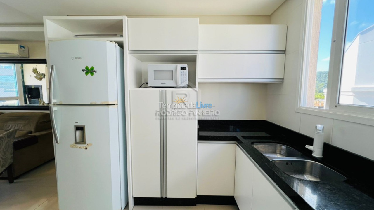 Apartment for vacation rental in Bombinhas (Mariscal)