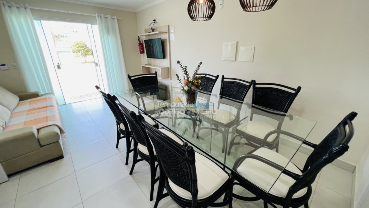 Apartment for vacation rental in Bombinhas (Mariscal)