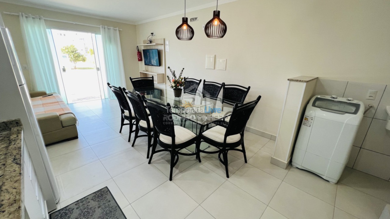 Apartment for vacation rental in Bombinhas (Mariscal)