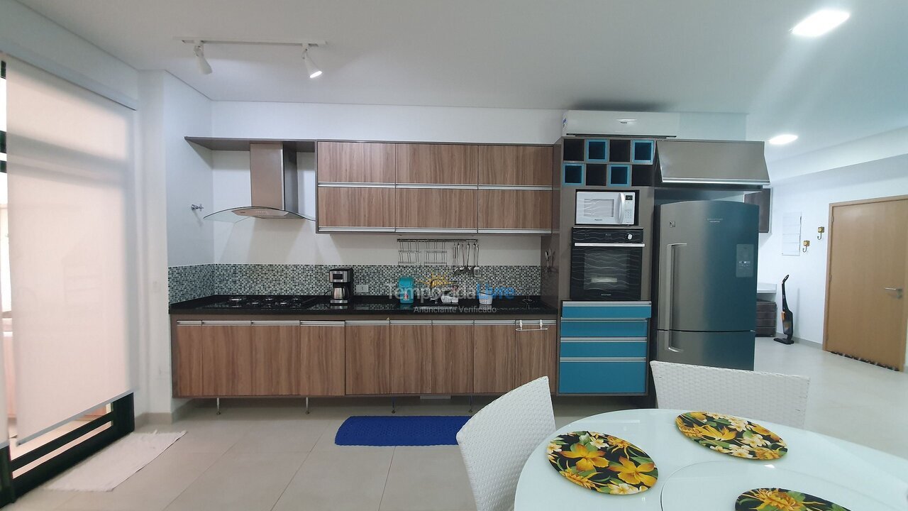 Apartamento para aluguel de temporada em Ubatuba (Praia Grande)