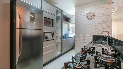 Hermoso apartamento con Vista al Mar para hasta 9 personas en Bombinhas SC