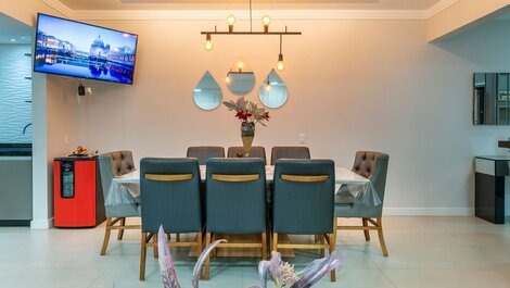 Hermoso apartamento con Vista al Mar para hasta 9 personas en Bombinhas SC