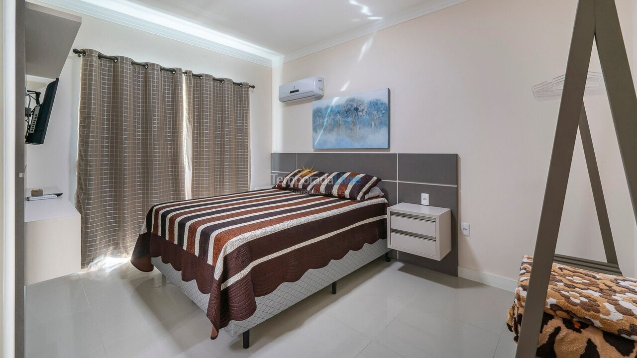 Granja para alquiler de vacaciones em Bombinhas (Praia de Bombas)