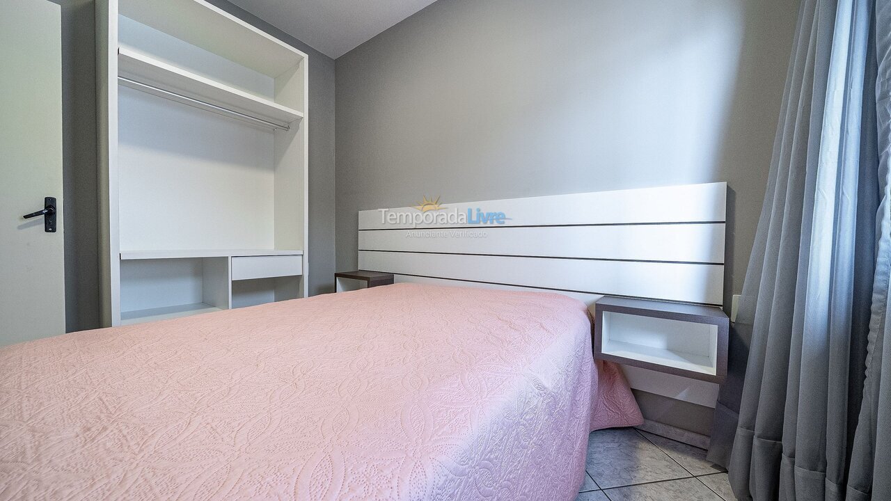 Apartamento para aluguel de temporada em Bombinhas (Canto Grande)