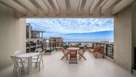 255 - Cobertura com 03 suítes e Piscina Bombas