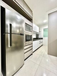 062 - Apartamento em Bombas, muito conforto e espaço.