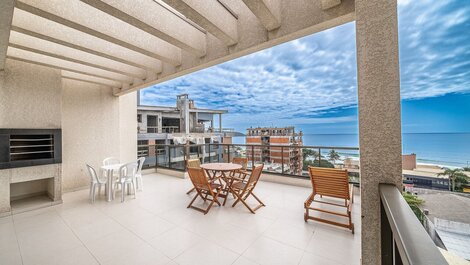 255 - Cobertura com 03 suítes e Piscina Bombas