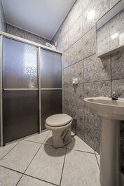 093 - Apartamento com 03 quartos em Canto Grande!