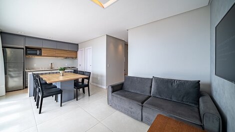 255 - Cobertura com 03 suítes e Piscina Bombas