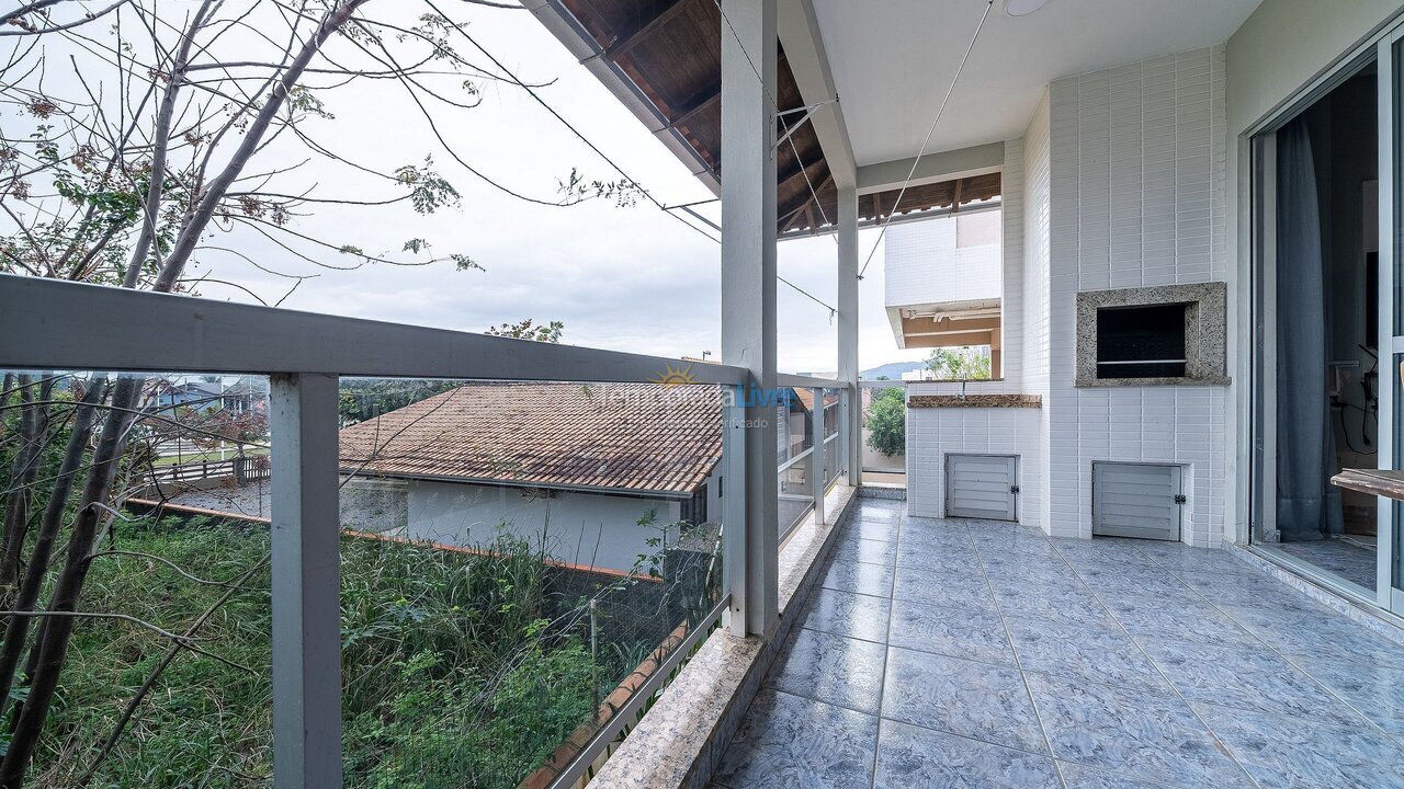 Apartamento para aluguel de temporada em Bombinhas (Canto Grande)