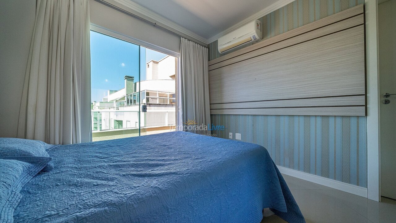 Apartment for vacation rental in Bombinhas (Praia de Bombas)