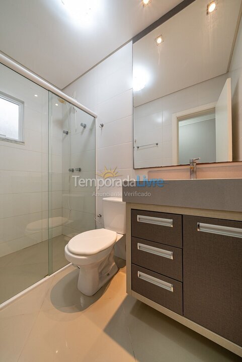 Apartment for vacation rental in Bombinhas (Praia de Bombas)