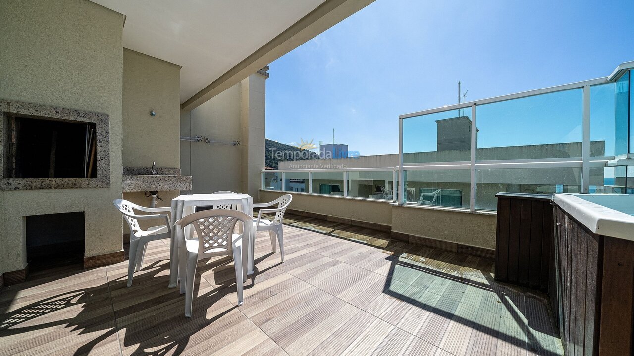 Apartment for vacation rental in Bombinhas (Praia de Bombas)