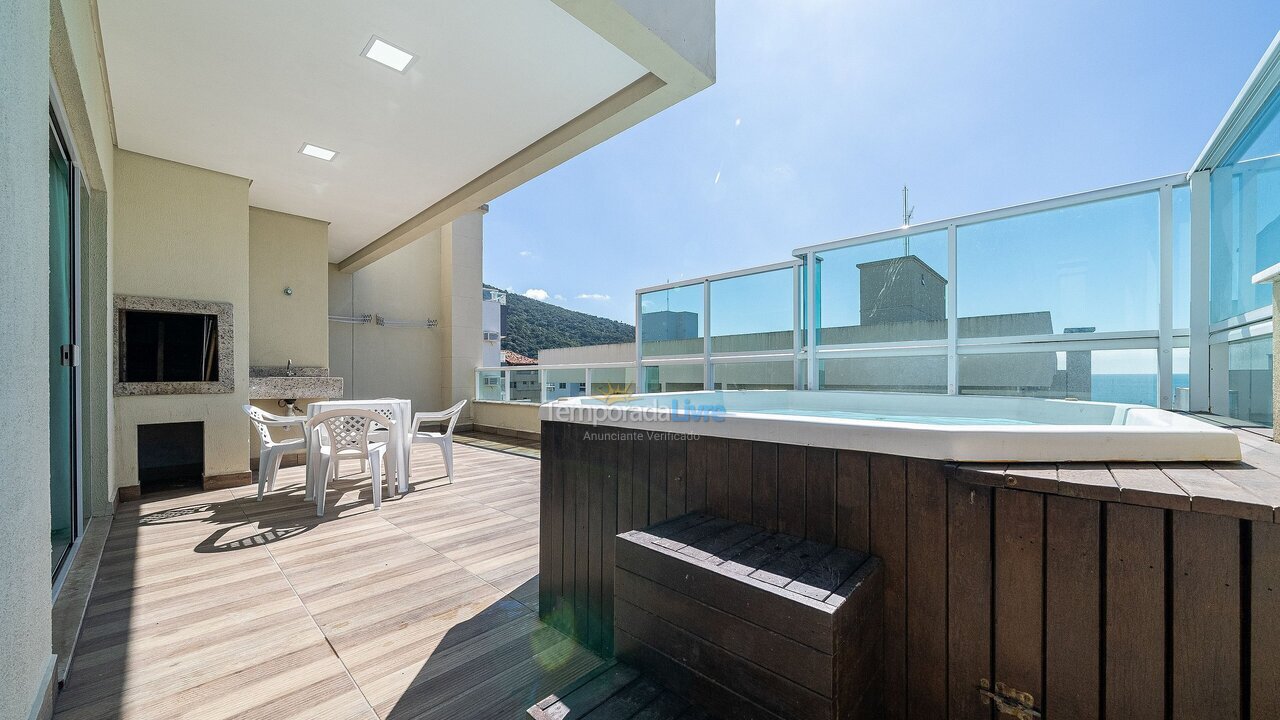 Apartment for vacation rental in Bombinhas (Praia de Bombas)