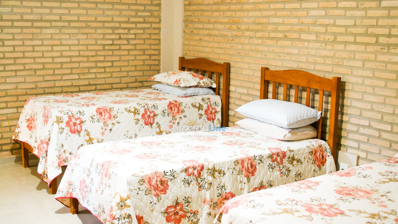 Casa para alquiler de vacaciones em Olímpia (Thermas Dos Laranjais)