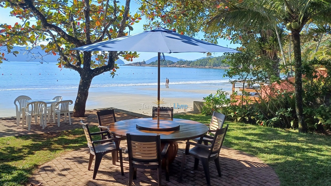 Casa para aluguel de temporada em Ubatuba (Praia da Fortaleza)