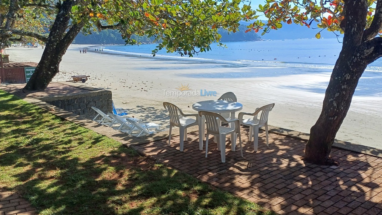 Casa para aluguel de temporada em Ubatuba (Praia da Fortaleza)