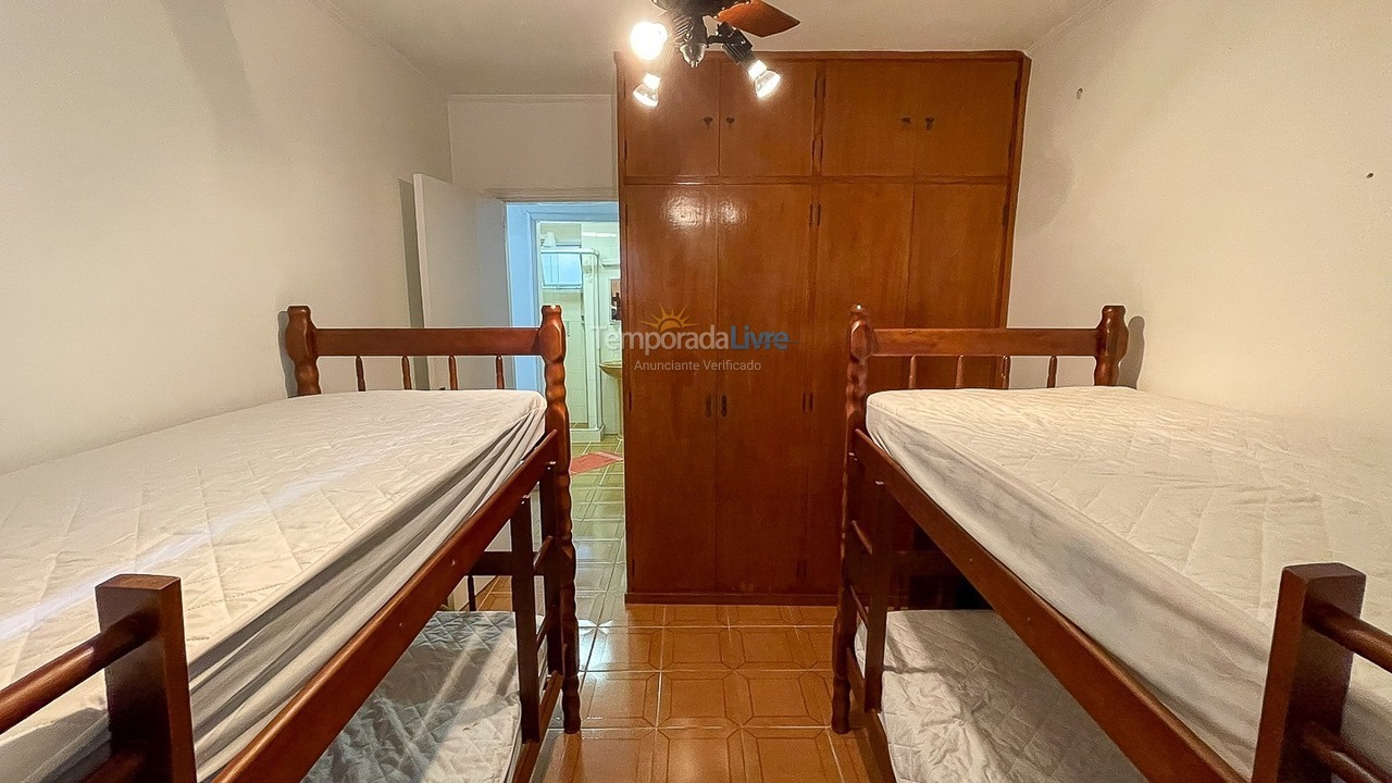 Apartment for vacation rental in Guarujá (Enseada)