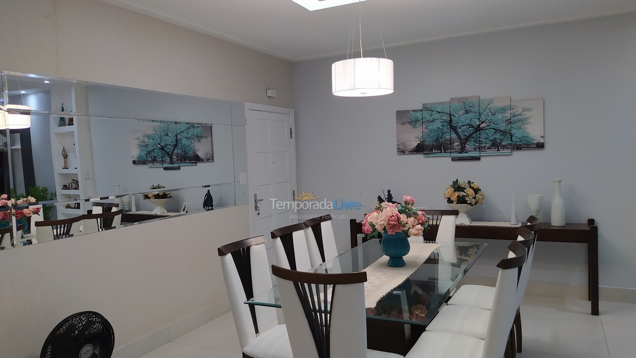 Apartment for vacation rental in Guarujá (Pitangueiras)