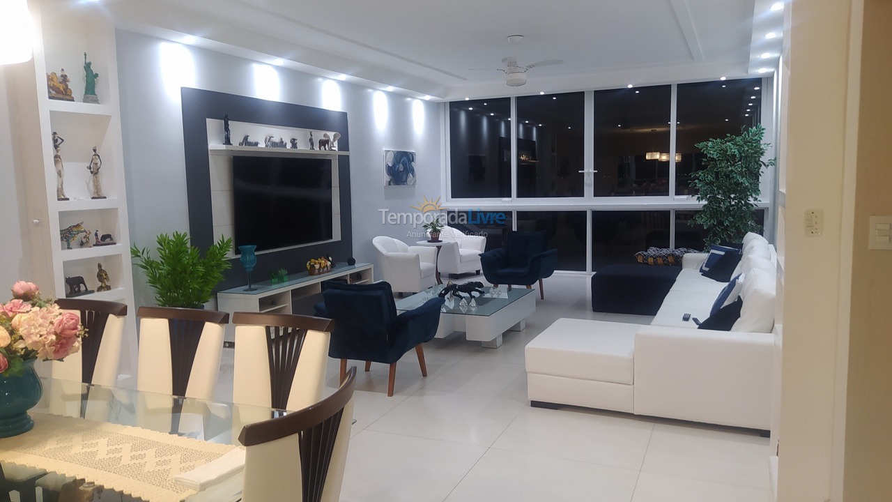 Apartment for vacation rental in Guarujá (Pitangueiras)