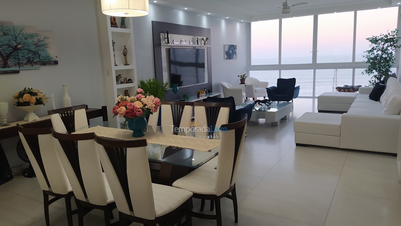 Apartment for vacation rental in Guarujá (Pitangueiras)