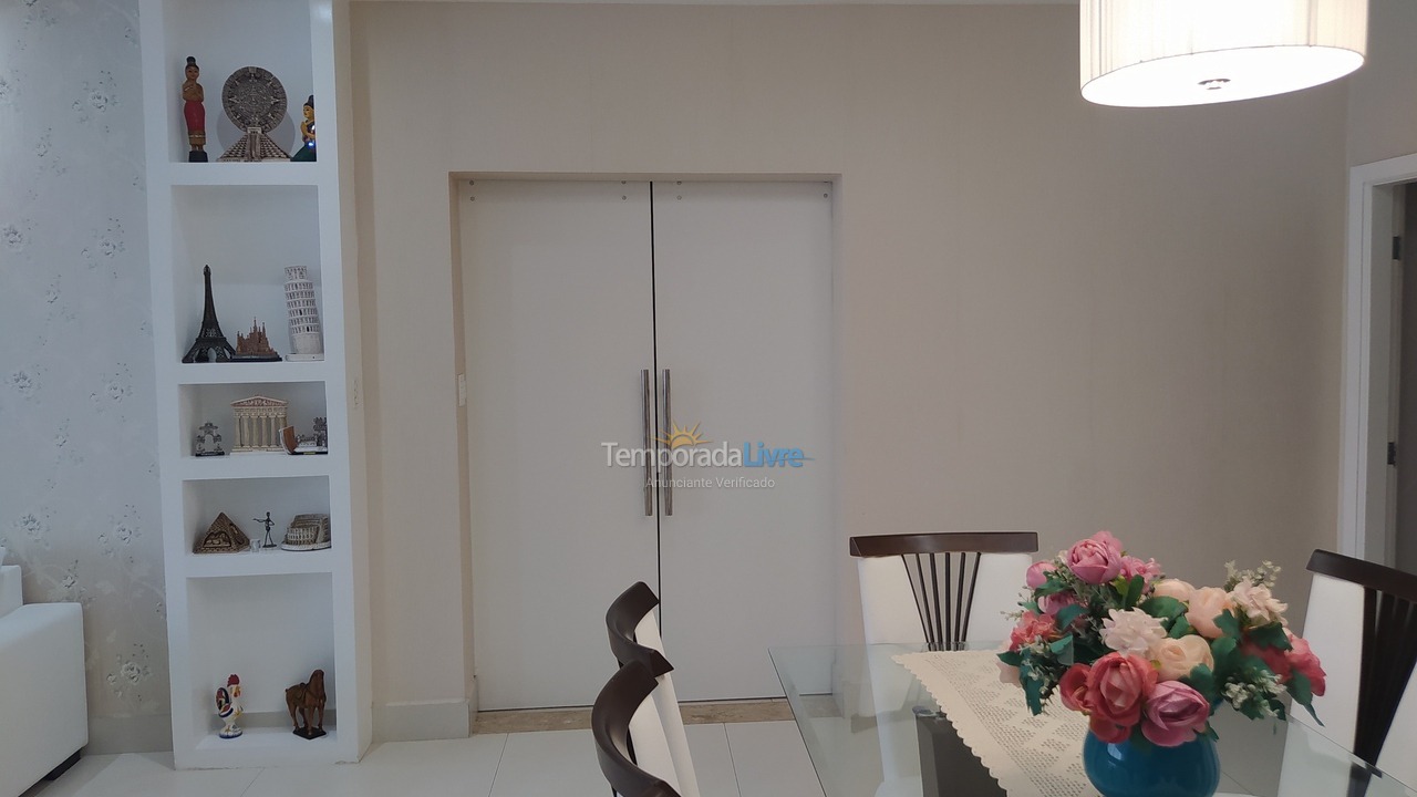 Apartment for vacation rental in Guarujá (Pitangueiras)