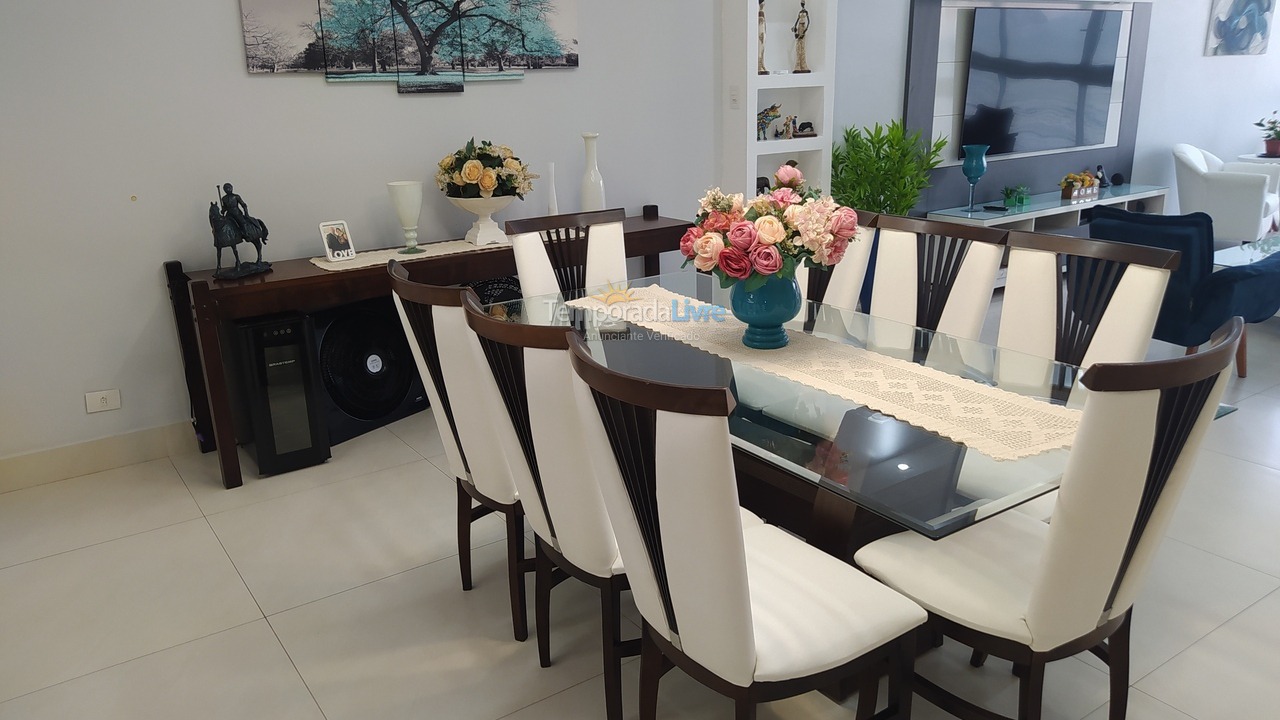 Apartment for vacation rental in Guarujá (Pitangueiras)