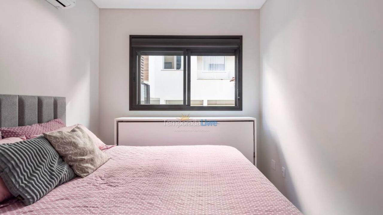 Apartment for vacation rental in Governador Celso Ramos (Praia de Palmas)