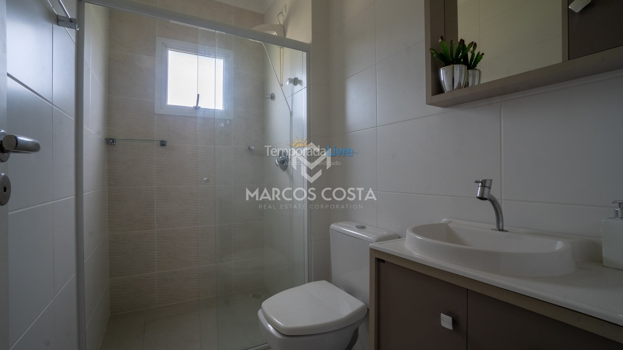 Apartamento para alquiler de vacaciones em Bombinhas (Praia de Bombas)