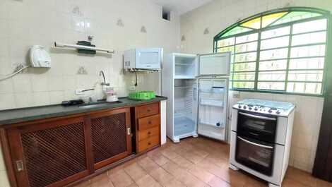 Casa térrea no Itagua perto do Restaurante Raizes