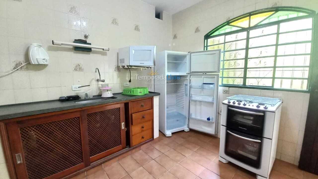 Casa para aluguel de temporada em Ubatuba (Itaguá)