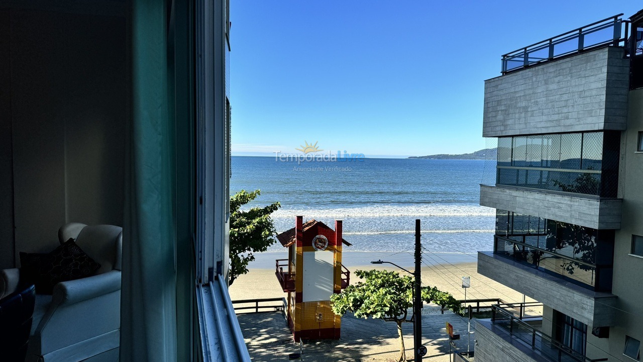 Apartment for vacation rental in Itapema (Meia Praia)