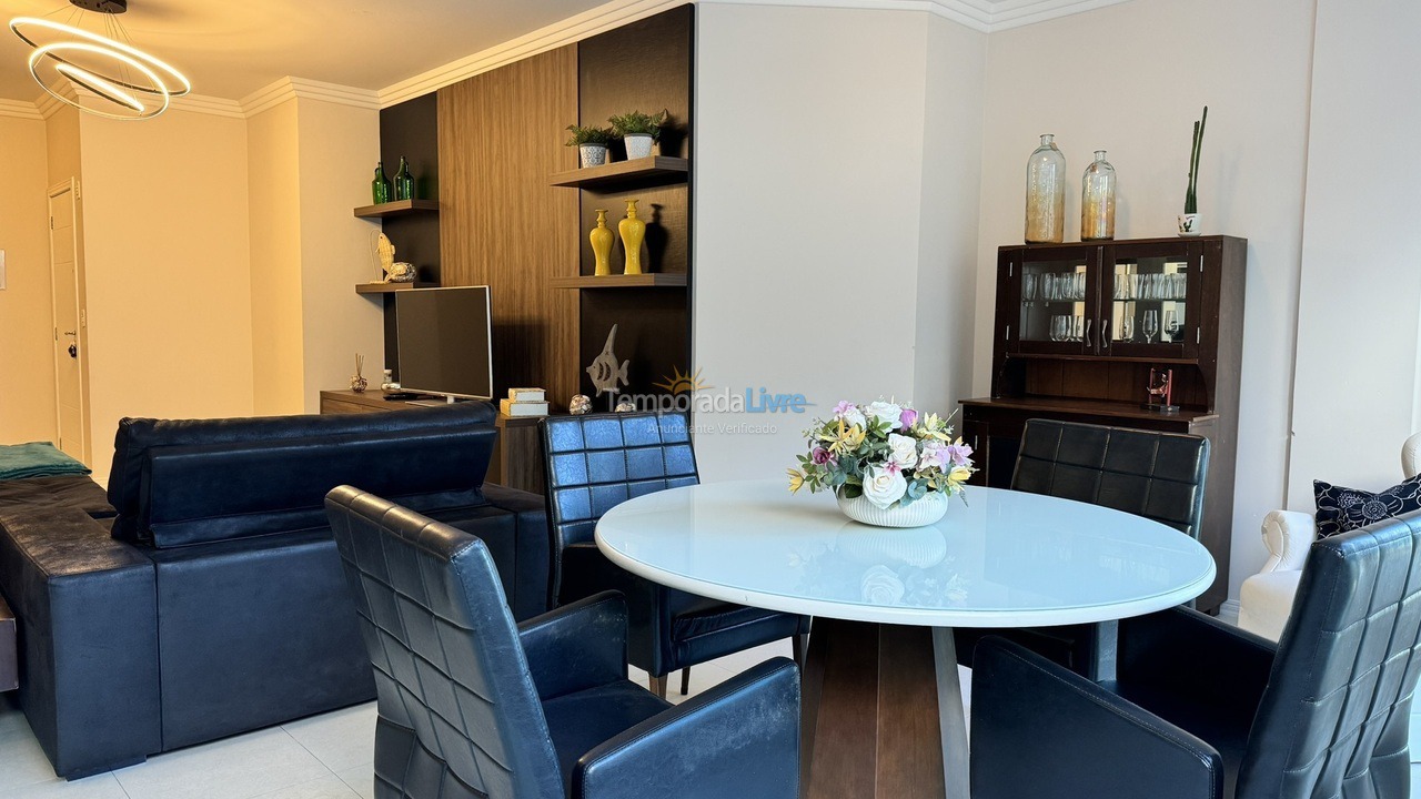 Apartment for vacation rental in Itapema (Meia Praia)