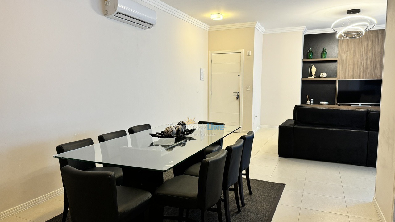 Apartment for vacation rental in Itapema (Meia Praia)