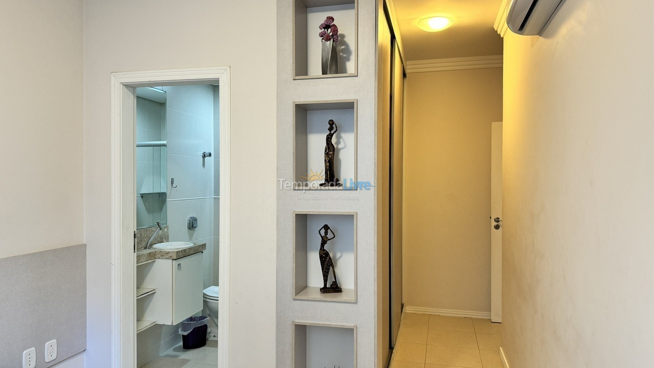 Apartment for vacation rental in Itapema (Meia Praia)