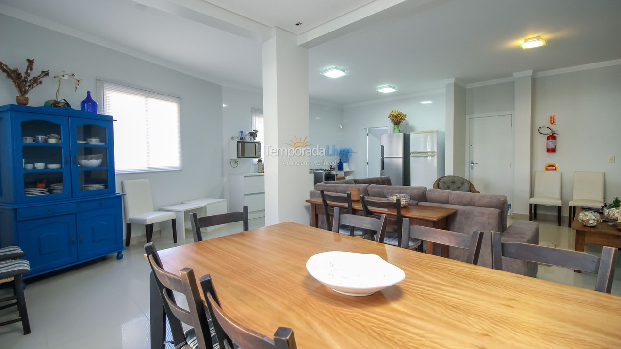 House for vacation rental in Bombinhas (Praia de Quatro Ilhas)