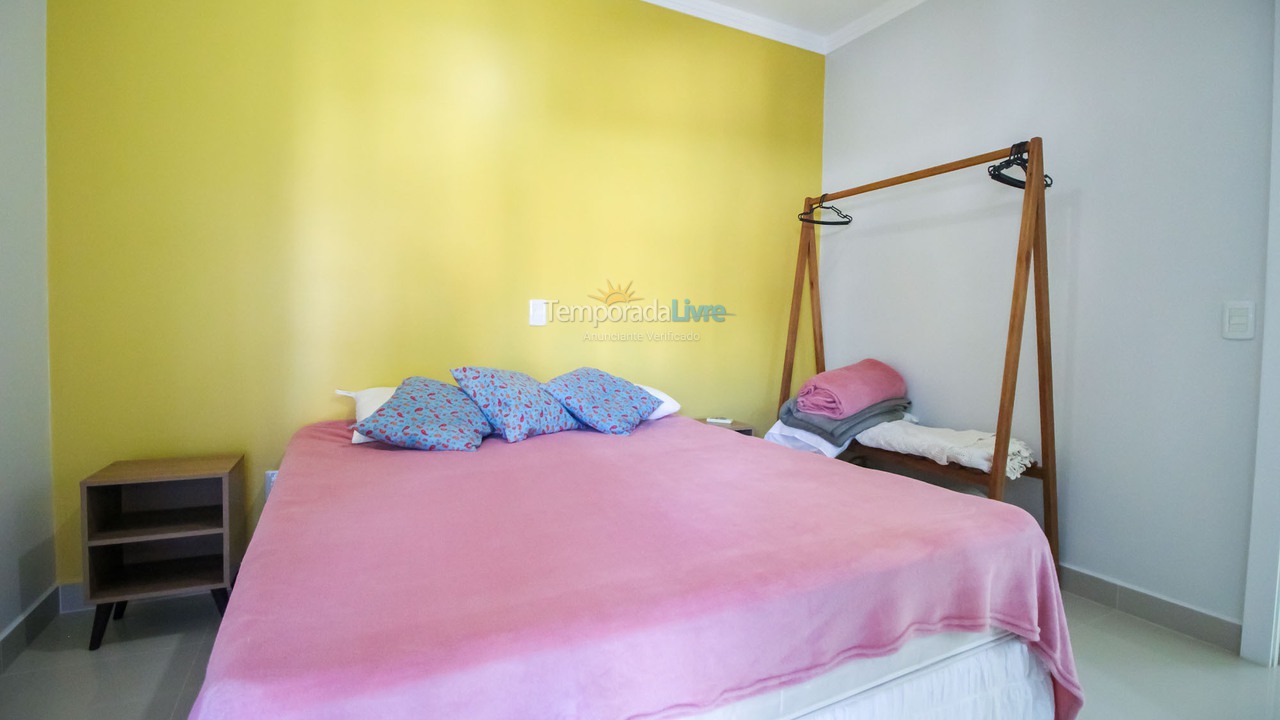 House for vacation rental in Bombinhas (Praia de Quatro Ilhas)