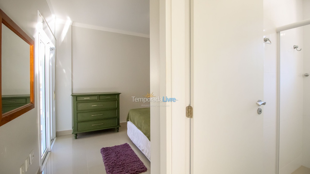 House for vacation rental in Bombinhas (Praia de Quatro Ilhas)
