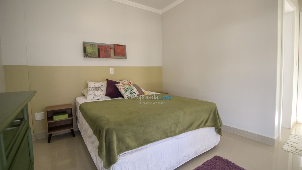 House for vacation rental in Bombinhas (Praia de Quatro Ilhas)
