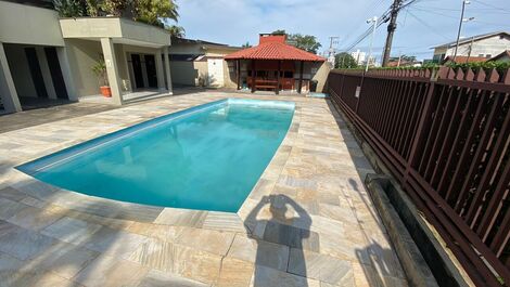 Apt. martim de sá 2 pain. pool air conditioning 103 A