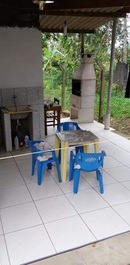 HOME IN THE CENTER OF UBATUBA FOR SEASON / INFORMATION IN THE DESCRIPTION