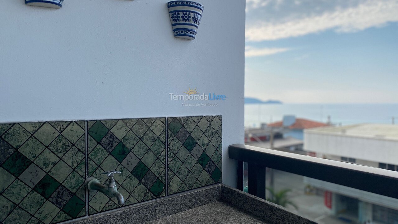 Apartamento para aluguel de temporada em Bombinhas (Praia de Bombas)