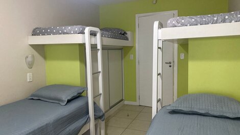 CASA SOL E MAR PÉ NA AREIA - BALNEÁRIO PEREQUÊ EM PORTO BELO