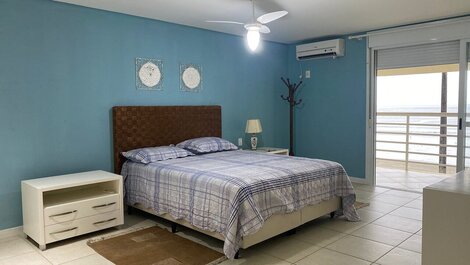 CASA SOL E MAR PÉ NA AREIA - BALNEÁRIO PEREQUÊ EM PORTO BELO