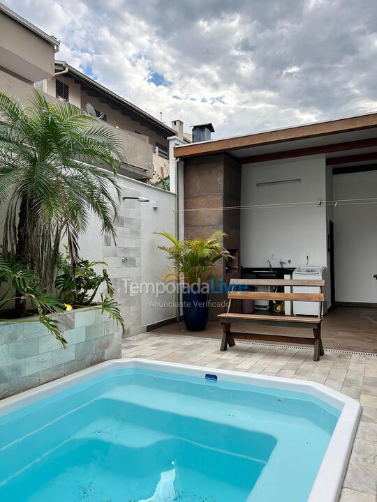 House for vacation rental in São Francisco do Sul (Enseada)