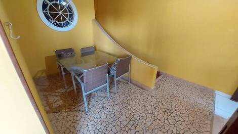 Hermosa Casa con Piscina y Salón de Juegos y Está Cerca de la Playa