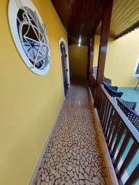 Hermosa Casa con Piscina y Salón de Juegos y Está Cerca de la Playa